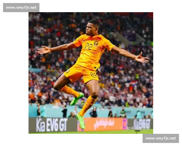 邓弗里斯距荷兰纪录仅差 3 球 科曼盼纪录易主 邓弗里斯距荷兰纪录仅差 3 球 科曼盼纪录易主